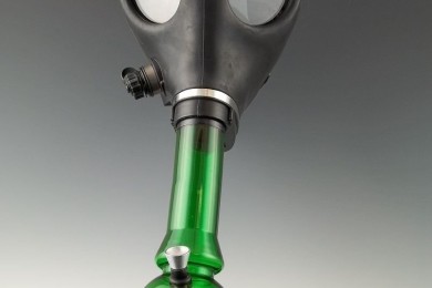 trippy gas mask bong
